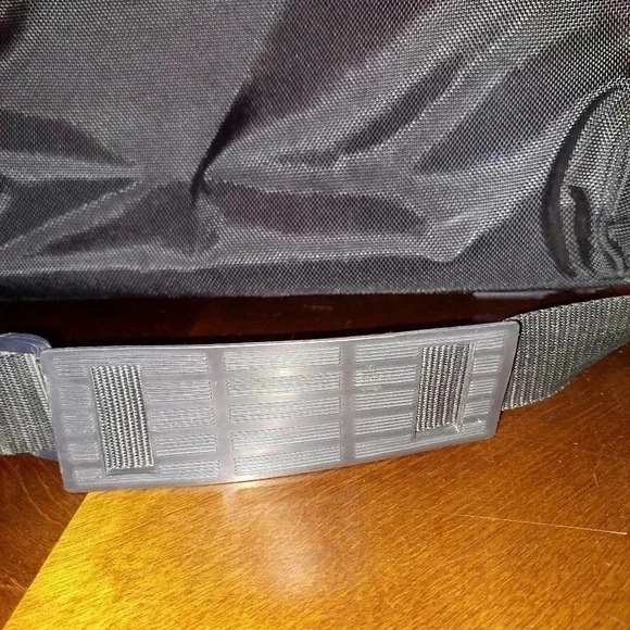 Dell Deluxe Professional Laptop Shoulder & Handle Carry Bag w/Briefcase Pockets - Picture 4 of 11